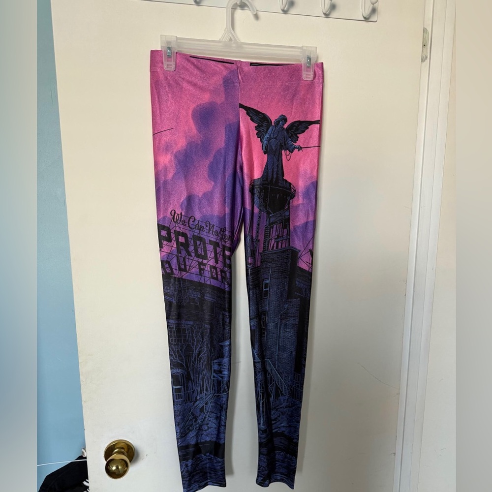 Nuvango Pink and Purple Graphic Leggings